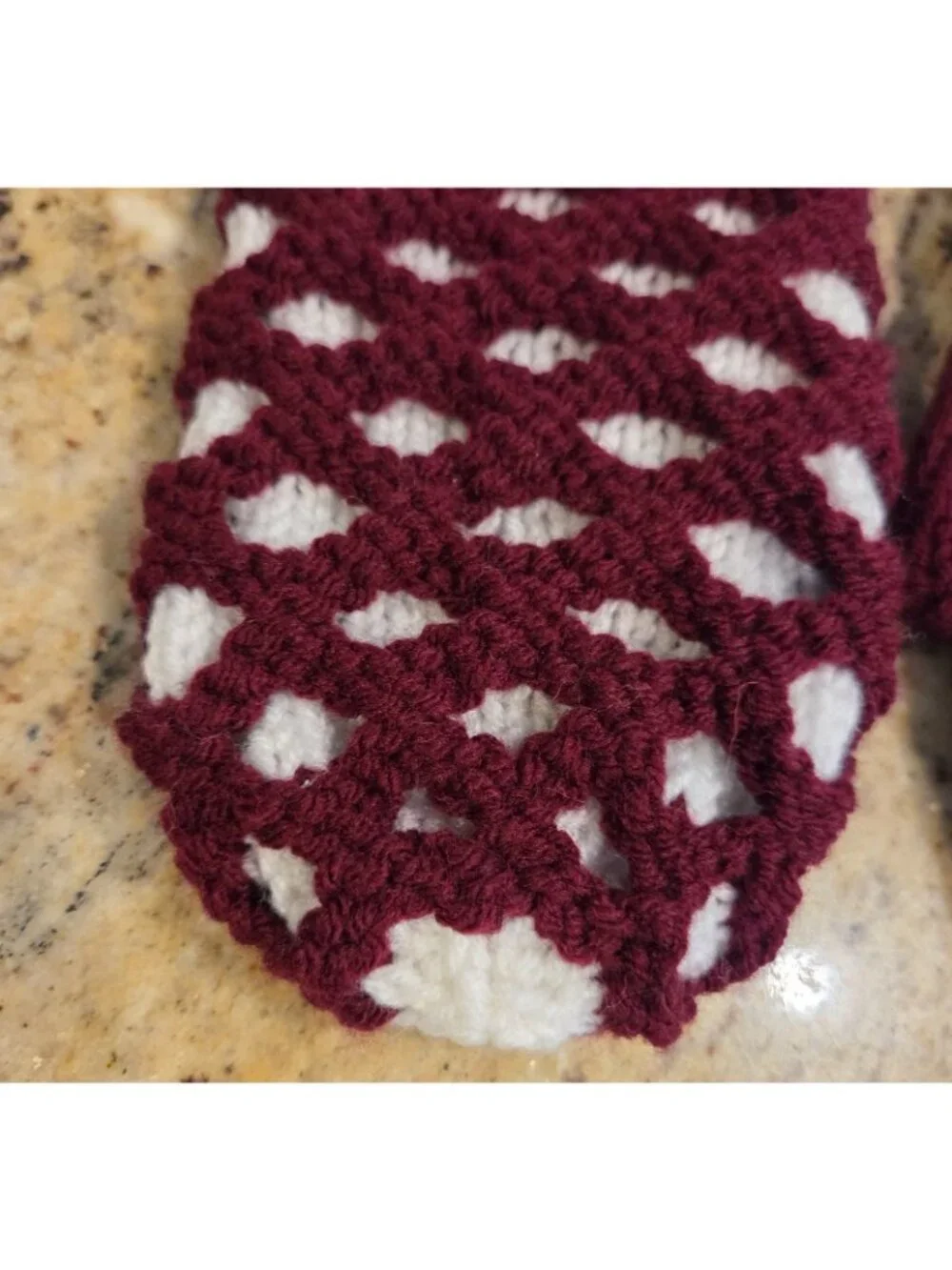 New! Handmade Womens One Size Knit Red White Basket Weave Mittens Textured
